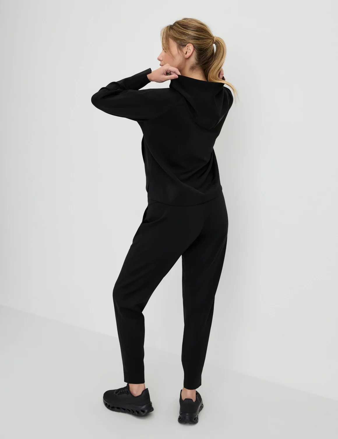 CloudCut™ Cropped Hoodie - Image 3
