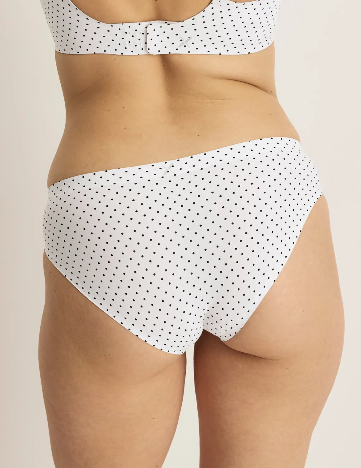 Essential No-Show Bikini - Image 19