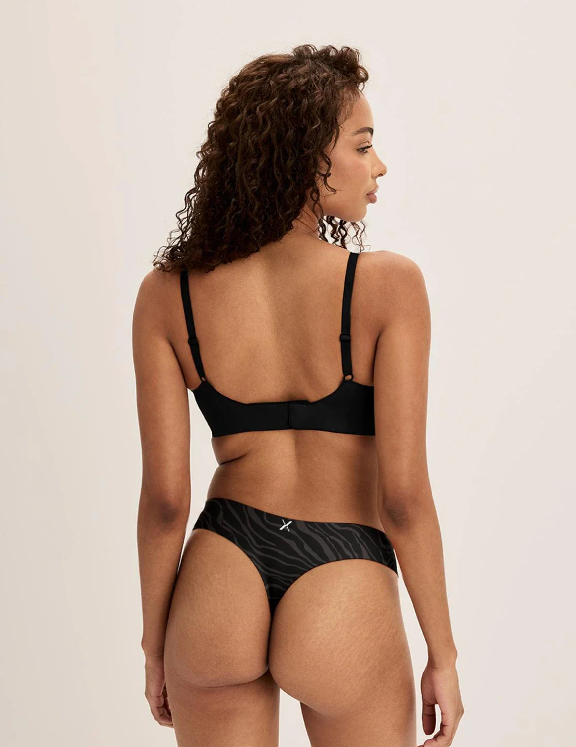 Light Leakproof No-Show Thong 3-Pack - Image 16