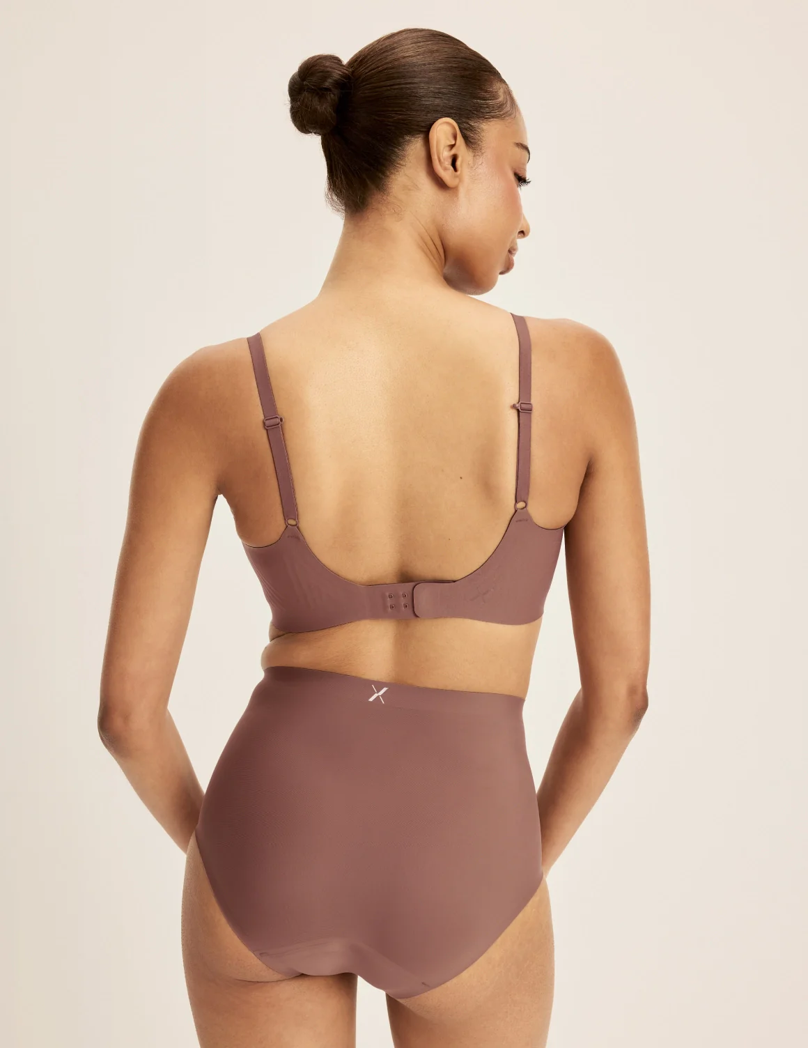 Revolution Scoop Bra - Last Call - Image 20