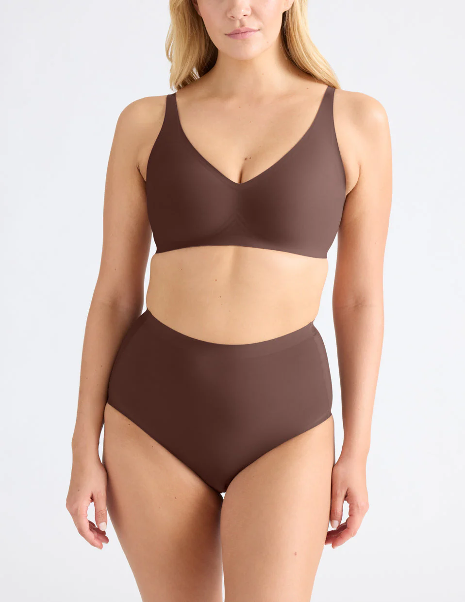 Revolution V-Neck Bra - Image 20