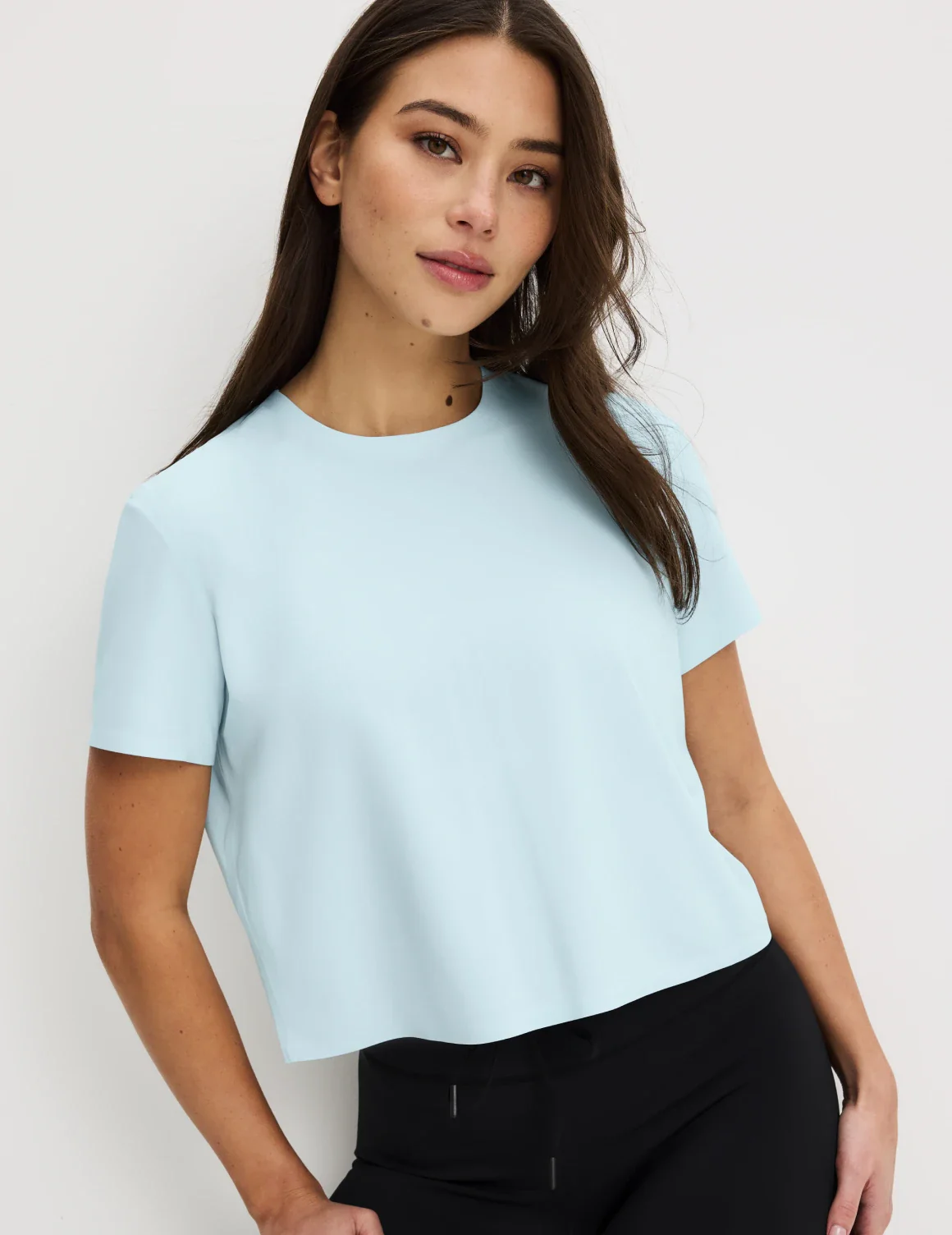 Studio Sleek Cropped T-Shirt - Image 28